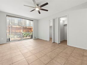 4637 Wild Indigo Street 421, Houston TX 77027