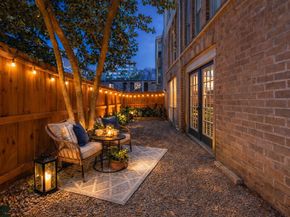 4637 Wild Indigo Street 421, Houston TX 77027