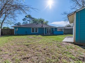 2810 Heritage Colony Drive, Webster TX 77598