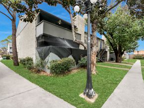 9700 Leawoo Boulevard 1002, Houston TX 77099