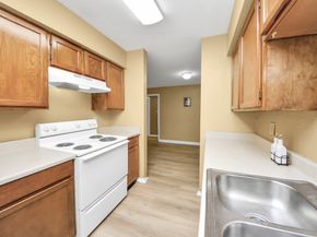 9700 Leawoo Boulevard 1002, Houston TX 77099