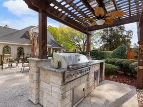 7014 Briton Centre Court, Houston TX 77069