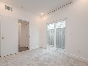 1555 Birdsall Street A, Houston TX 77007