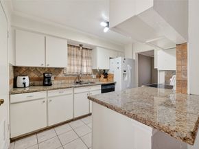 3834 Willow Springs Lane, Houston TX 77080