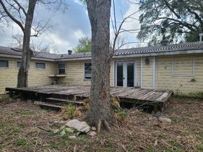 422 Surratt Drive, Houston TX 77091