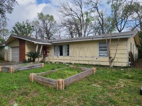 422 Surratt Drive, Houston TX 77091