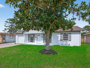 7227 Colton St, Houston TX 77016