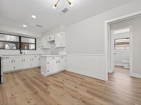 7227 Colton St, Houston TX 77016