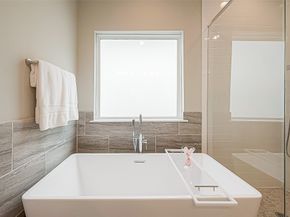 2051 Sherwood Forest Street, Houston TX 77043