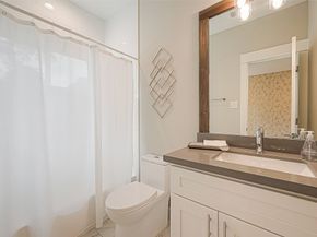 2051 Sherwood Forest Street, Houston TX 77043