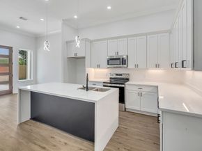 5642 Hirondel Street, Houston TX 77033