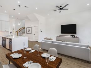 5642 Hirondel Street, Houston TX 77033