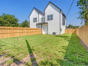 5642 Hirondel Street, Houston TX 77033