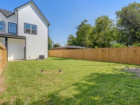 5642 Hirondel Street, Houston TX 77033