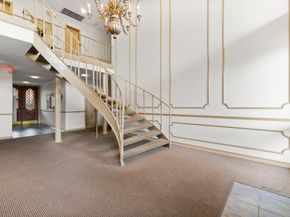 2824 Briarhurst Drive 14, Houston TX 77057