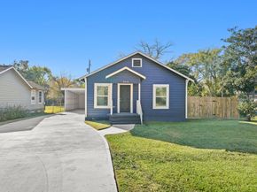 8302 Tavenor Lane, Houston TX 77075