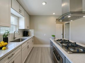 8302 Tavenor Lane, Houston TX 77075