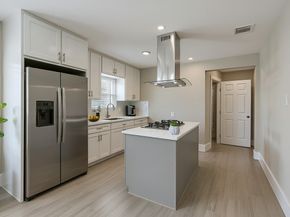 8302 Tavenor Lane, Houston TX 77075