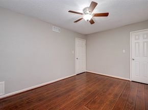 10615 Briar Forest Drive 902, Houston TX 77042