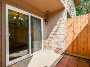 10615 Briar Forest Drive 902, Houston TX 77042