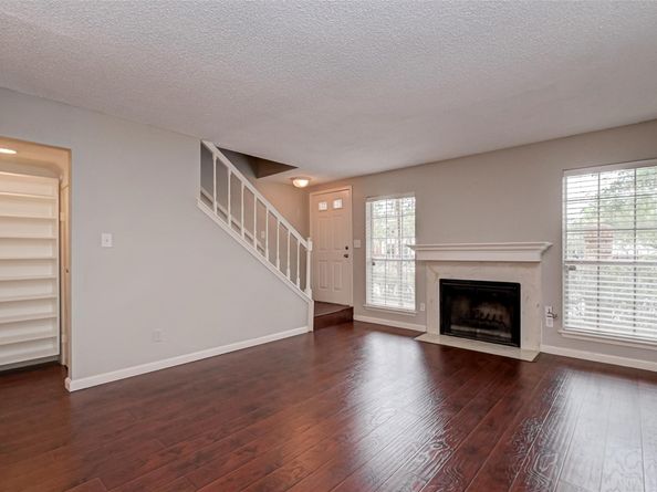 10615 Briar Forest Drive 902, Houston TX 77042