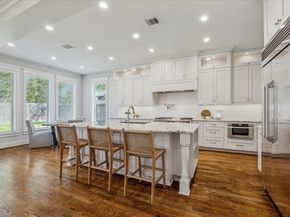 1802 Wakefield Drive, Houston TX 77018