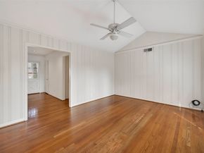 4807 Creekbend Drive, Houston TX 77035