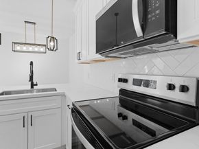 428 Rhode Island St, Houston TX 77029