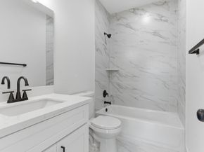 428 Rhode Island St, Houston TX 77029