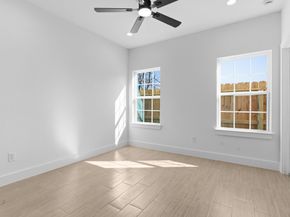 428 Rhode Island St, Houston TX 77029