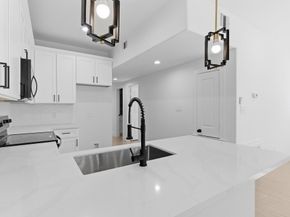 428 Rhode Island St, Houston TX 77029