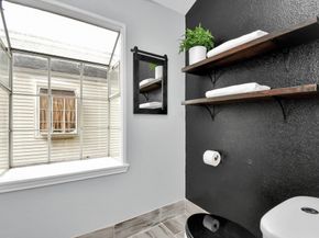 9809 Richmond Avenue B13, Houston TX 77042