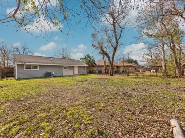 3031 Sunnydale Drive, Houston TX 77051