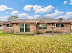 7215 Valmont Drive, Houston TX 77016