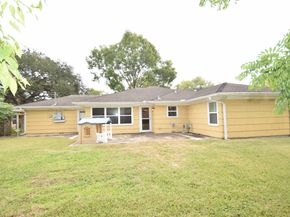8434 Bluegate Street, Houston TX 77025