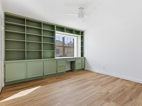 7350 Kirby Drive 21, Houston TX 77030