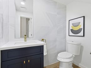 7350 Kirby Drive 21, Houston TX 77030