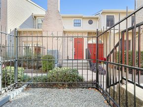 7350 Kirby Drive 21, Houston TX 77030