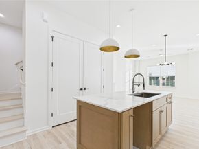 4748 Martin Hill Street, Houston TX 77018