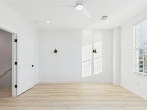 4748 Martin Hill Street, Houston TX 77018