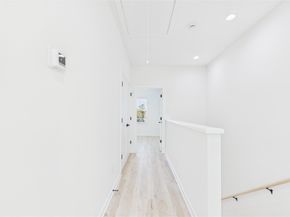 4748 Martin Hill Street, Houston TX 77018