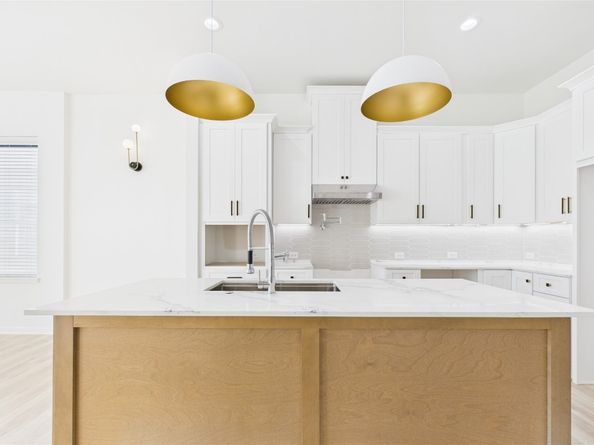 4748 Martin Hill Street, Houston TX 77018