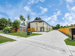 7312 Wileyvale Drive C, Houston TX 77016