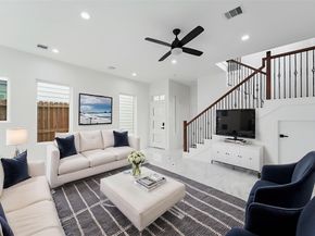 7709 Willow Street, Houston TX 77088