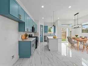 7709 Willow Street, Houston TX 77088