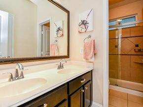 66 N Swanwick Place, Tomball TX 77375