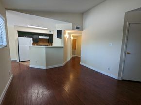7200 W T C Jester Blvd 4, Houston TX 77088