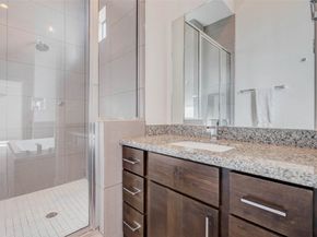 2913 Leeland Street, Houston TX 77003