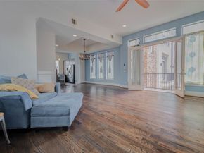 2913 Leeland Street, Houston TX 77003