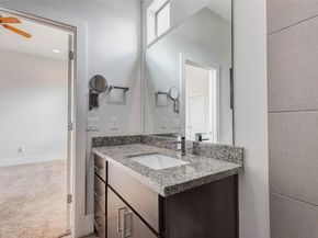 2913 Leeland Street, Houston TX 77003